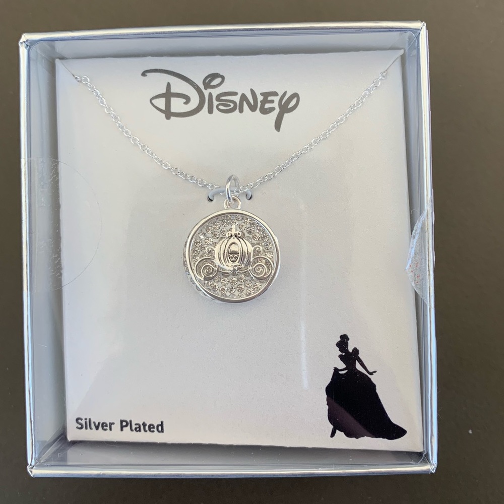 Disney ,Cinderellas cabbage carriage necklace